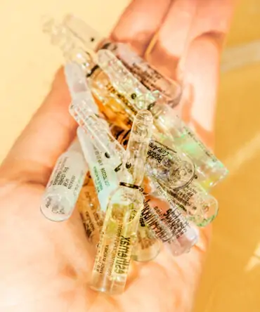 BUY 3 GET 1 FREE CURE AMPOULES